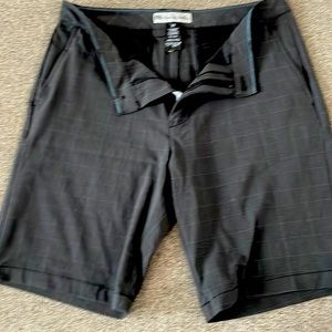 Size 32 Travis Mathew golf style short